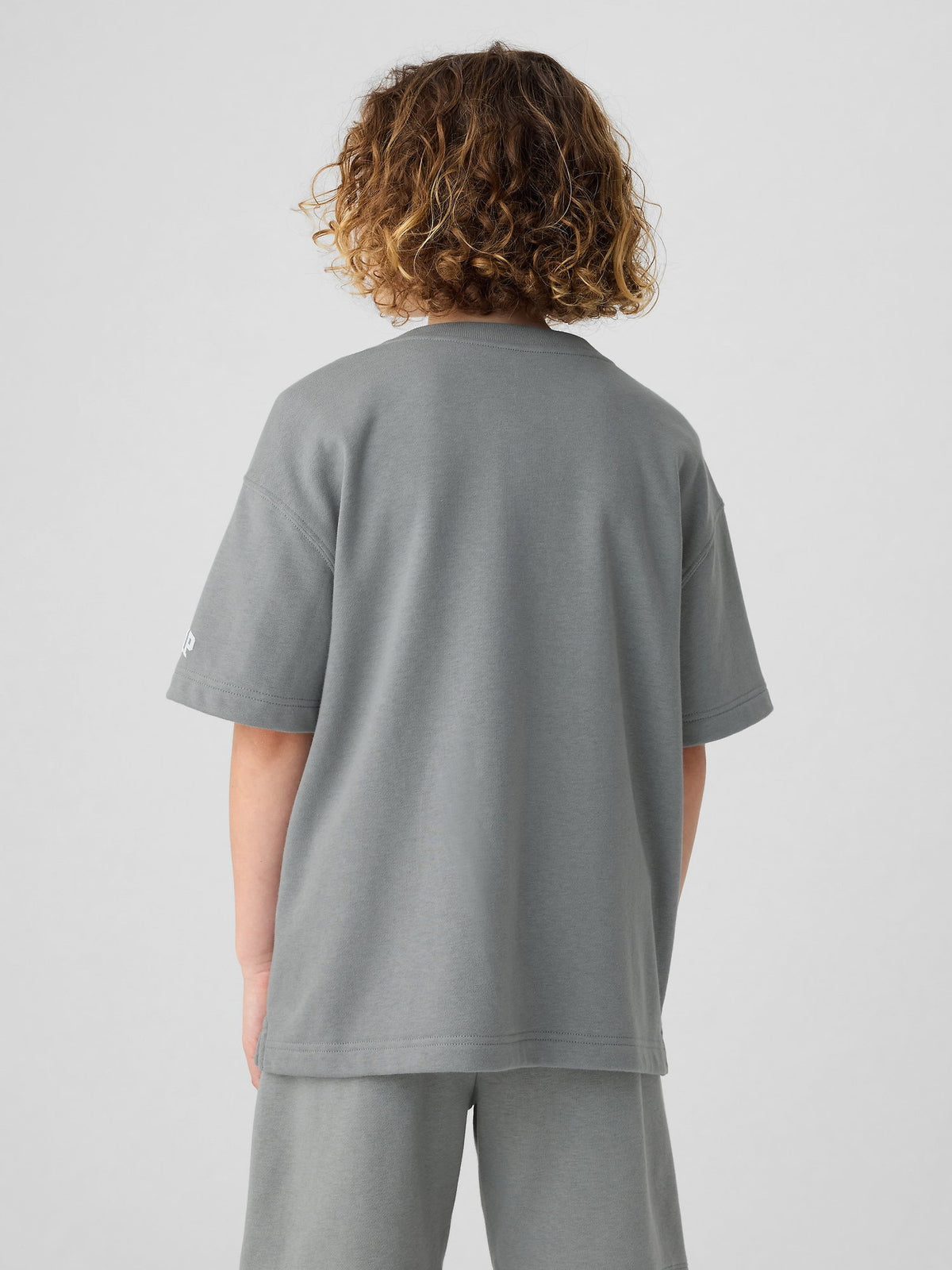 Gri Gap Logo Grafikli Kısa Kollu Sweatshirt
