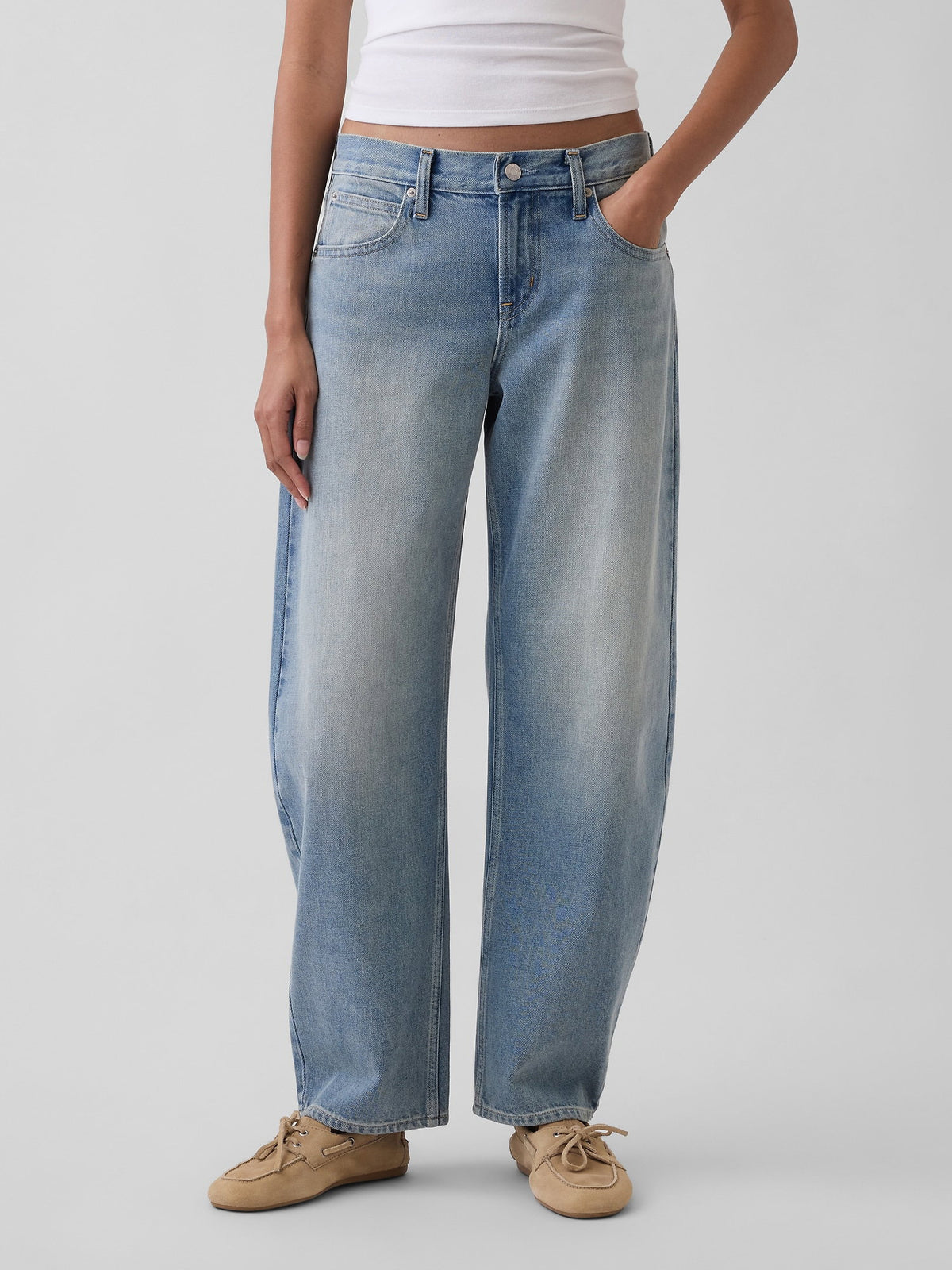 Açık Mavi Low Rise Barrel Jean Pantolon