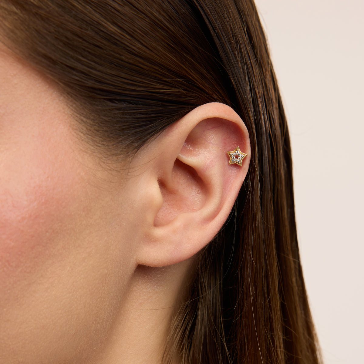 Marion Yıldız Figürlü Çok Taşlı Altın Kulak Piercing