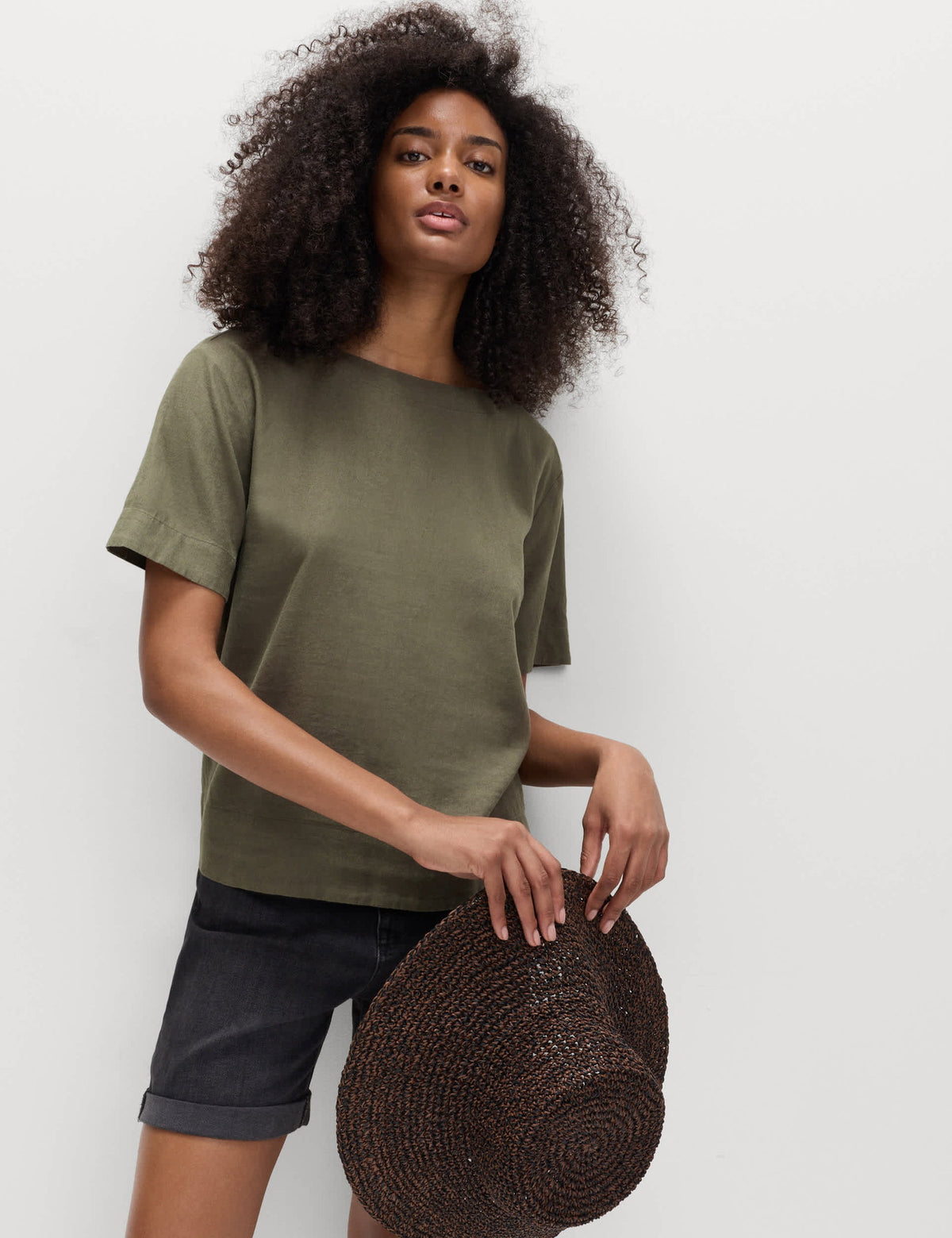Keten Karışımlı Scoop Yaka T-shirt