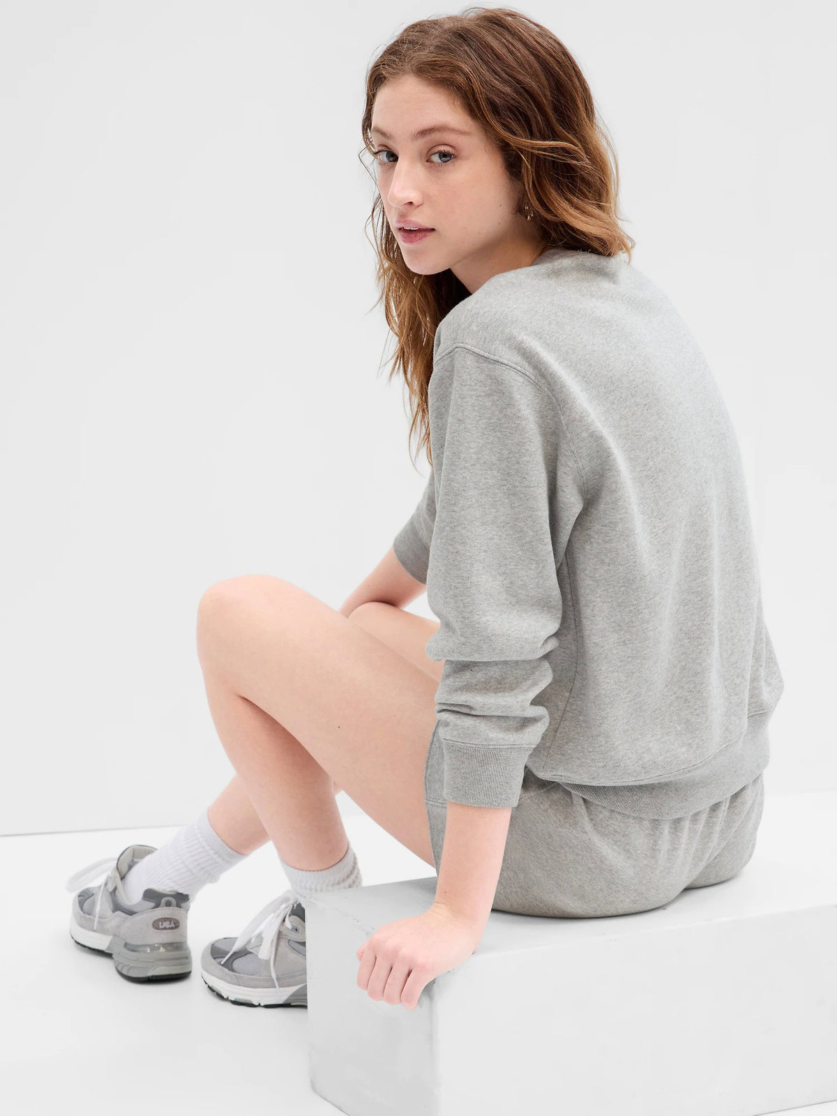Açık Gri Gap Logo Bisiklet Yaka Fleece Sweatshirt
