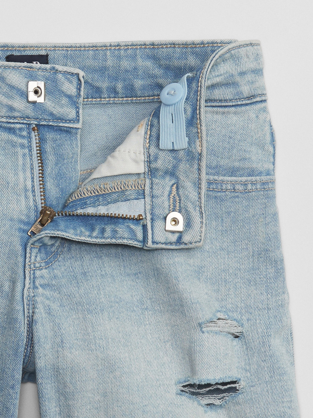 Açık Mavi Mid Rise Midi Denim Şort
