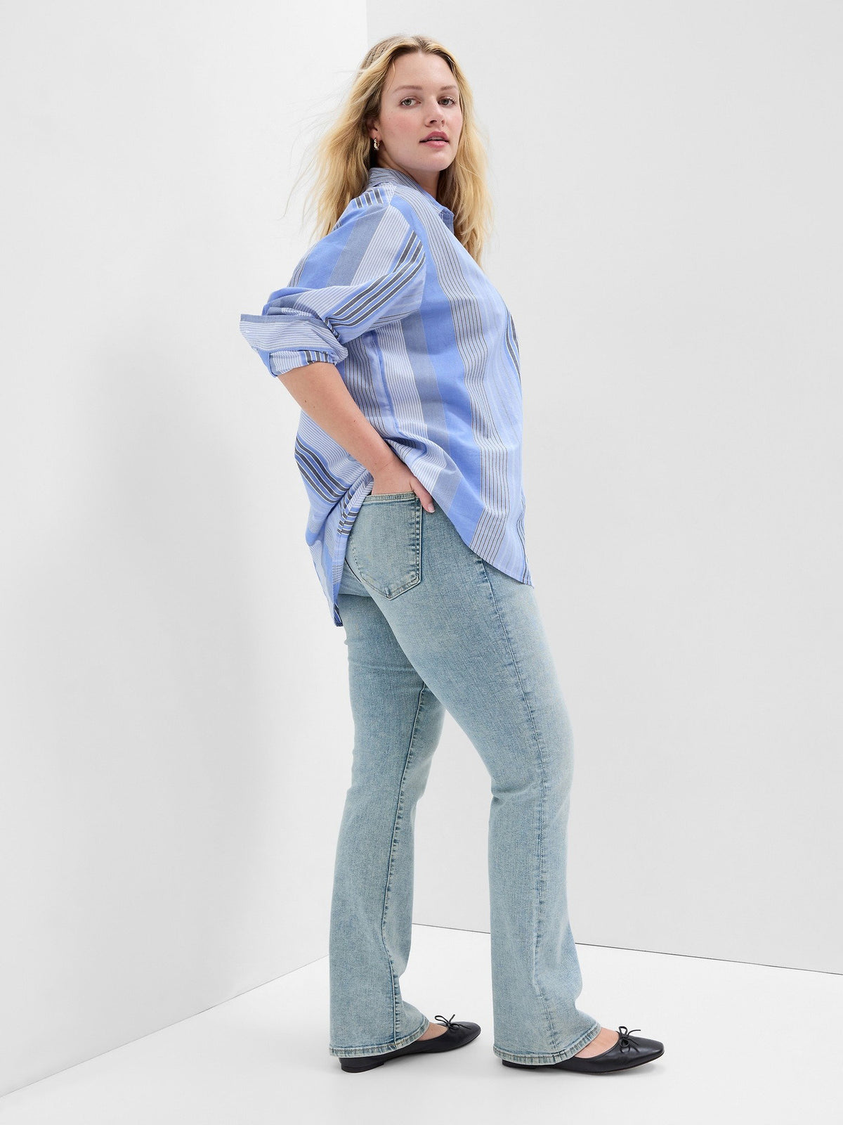 Açık Mavi Mid Rise Baby Boot Washwell™ Jean Pantolon
