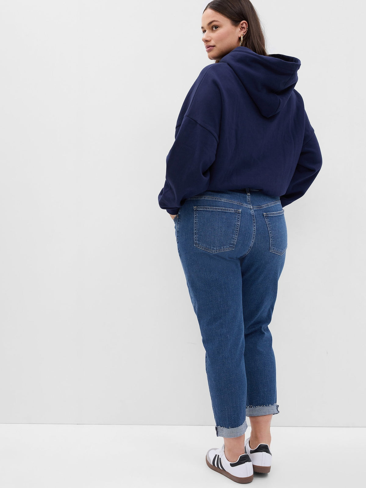 Mavi Mid Rise Washwell Girlfriend Jean Pantolon