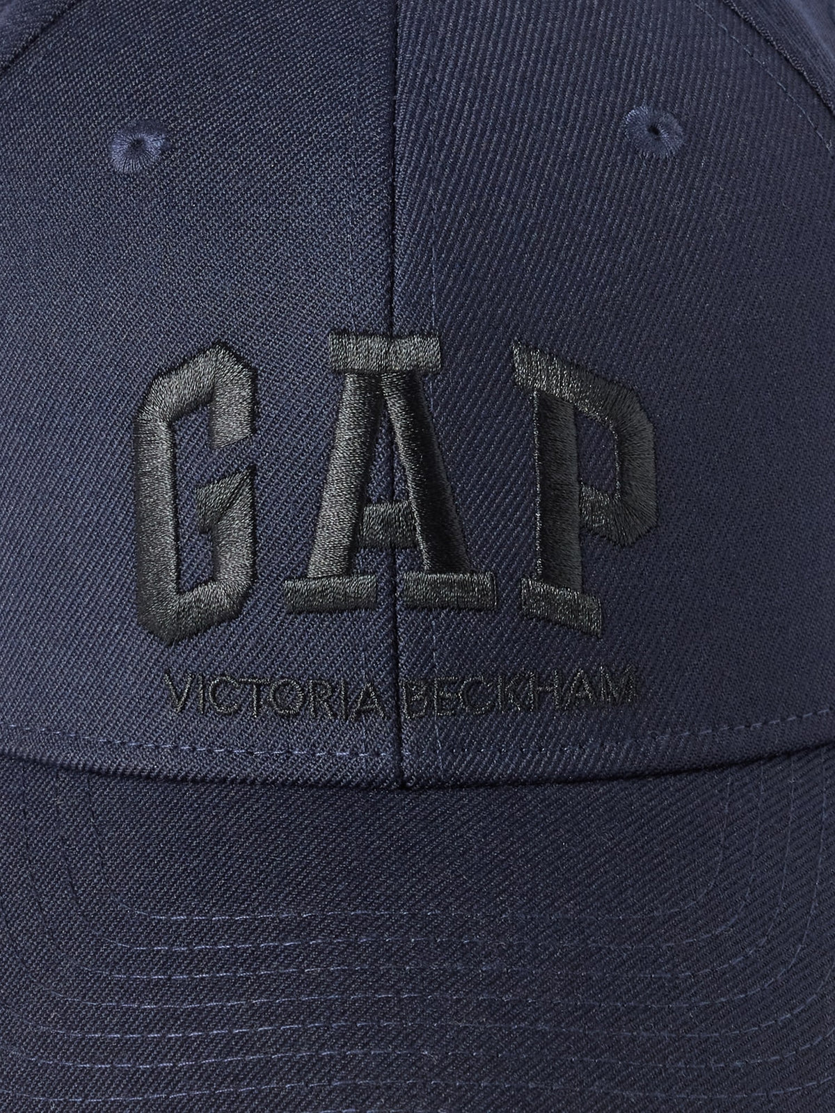Lacivert Gap × Victoria Beckham Logo Beyzbol Şapka
