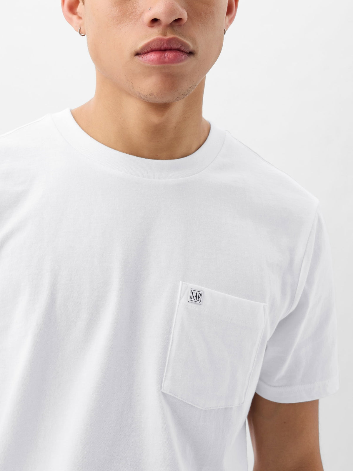 Beyaz Organik Pamuk Cepli T-shirt