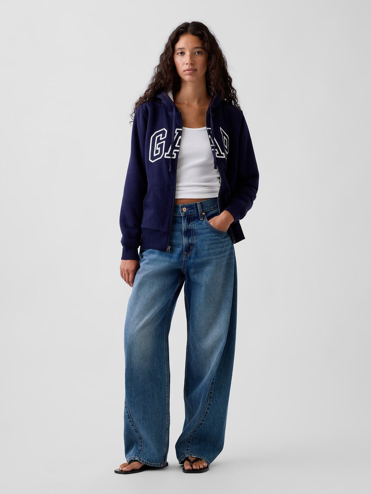 Kırık Beyaz Relaxed Gap Logo Sherpa-astarlı Fermuarlı Sweatshirt