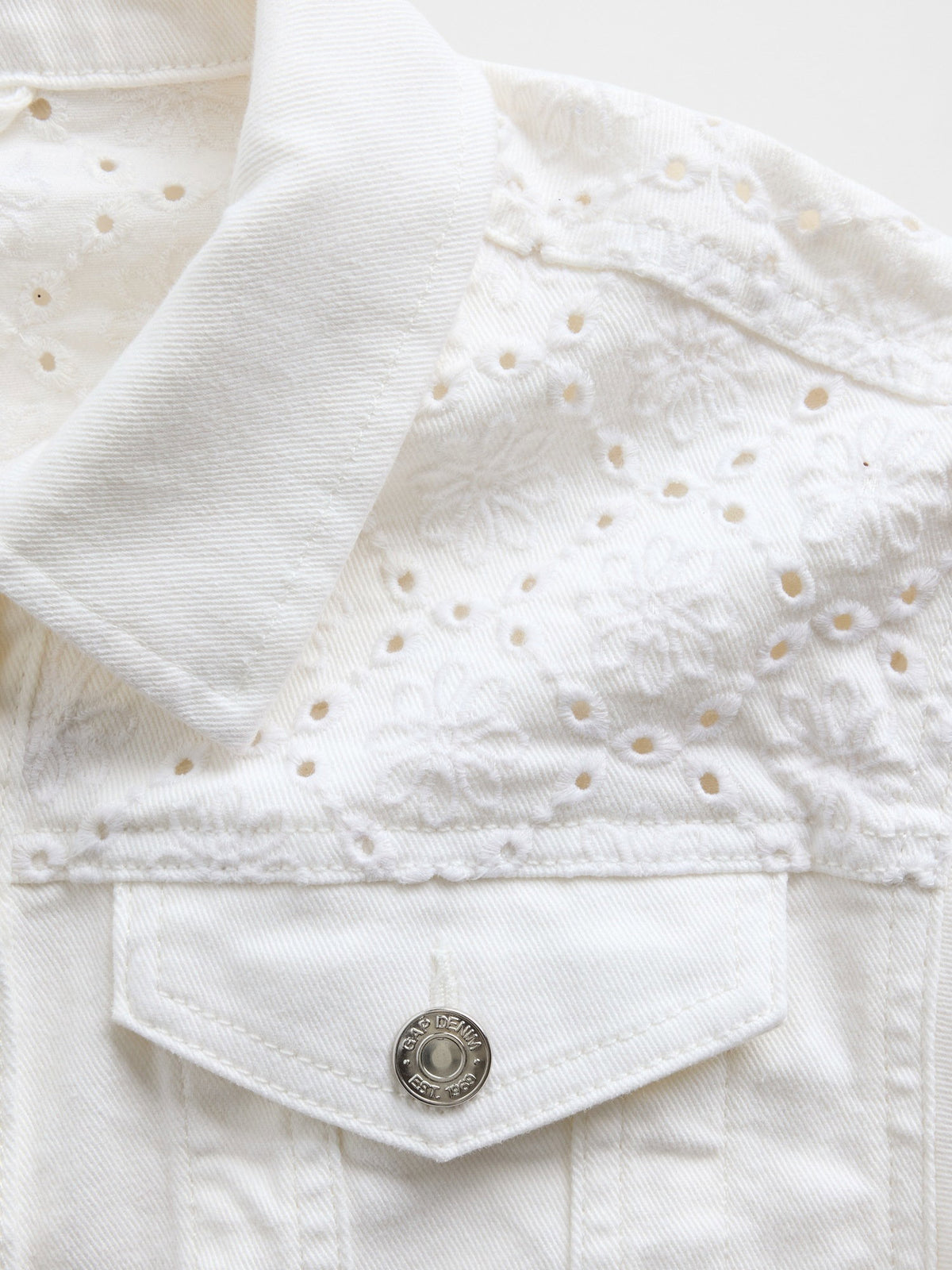 Beyaz Eyelet Denim Ceket