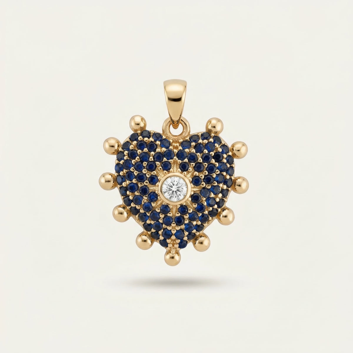 Beaded Hearth Kalp Figürlü Safir Mavisi Ve Beyaz Renk Taşlı Altın Kolye Ucu