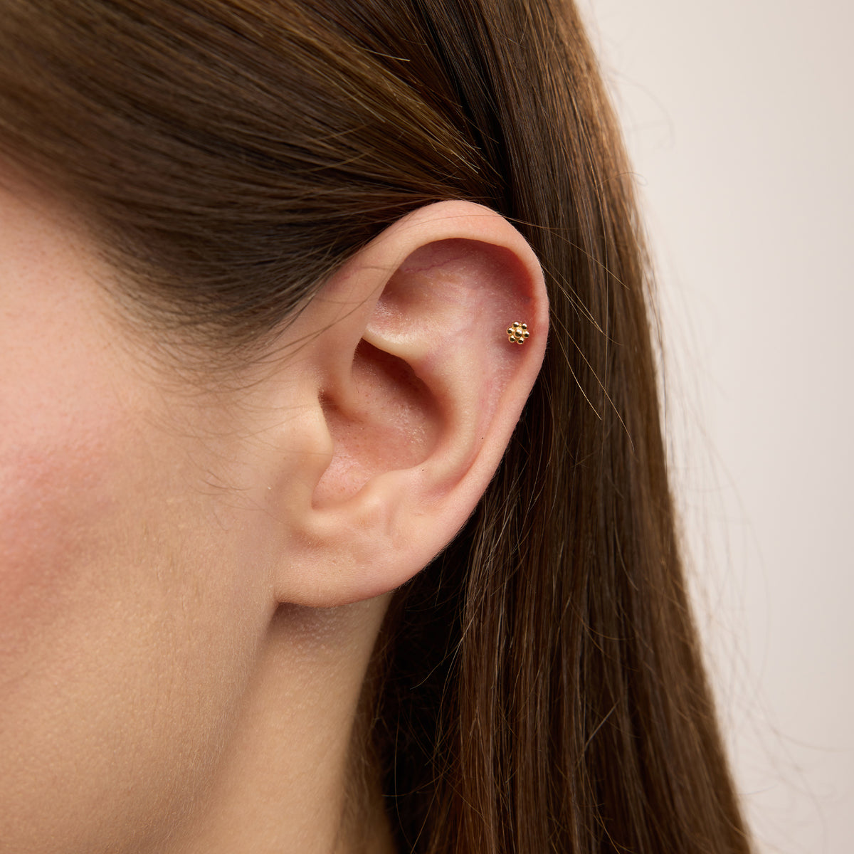 Daisy Papatya Figürlü Taşsız Altın Kulak Piercing