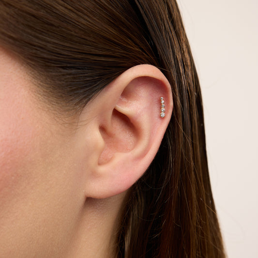 Dawn Dikey Form Çok Taşlı Altın Kulak Piercing
