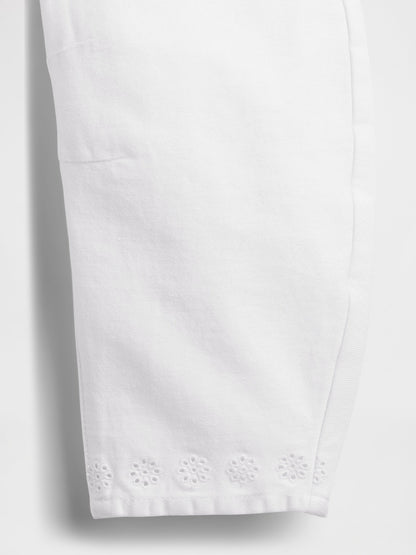 Beyaz Dantel Kenarlı Horseshoe Jean Pantolon