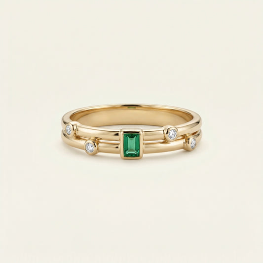 Emerald Zümrüt Renk Baget Ve Yuvarlak Kesim Taşlı Altın Yüzük