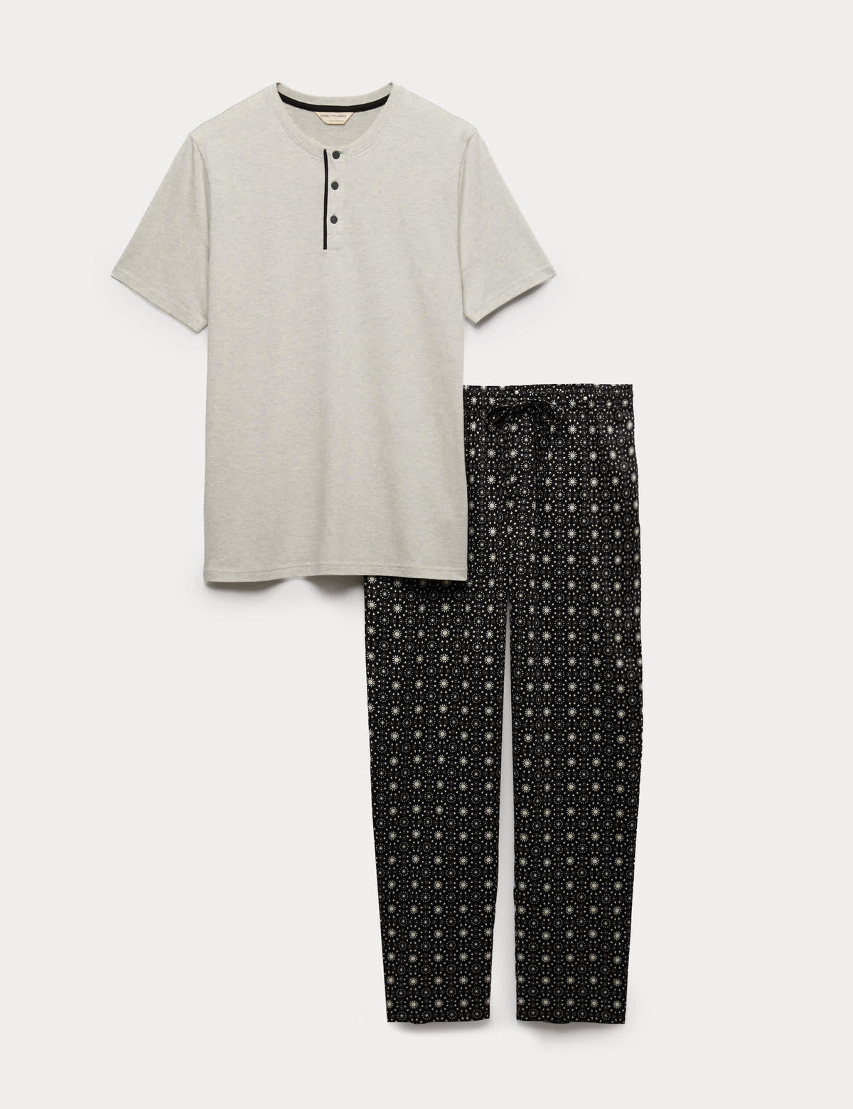 Desenli Pijama Takımı