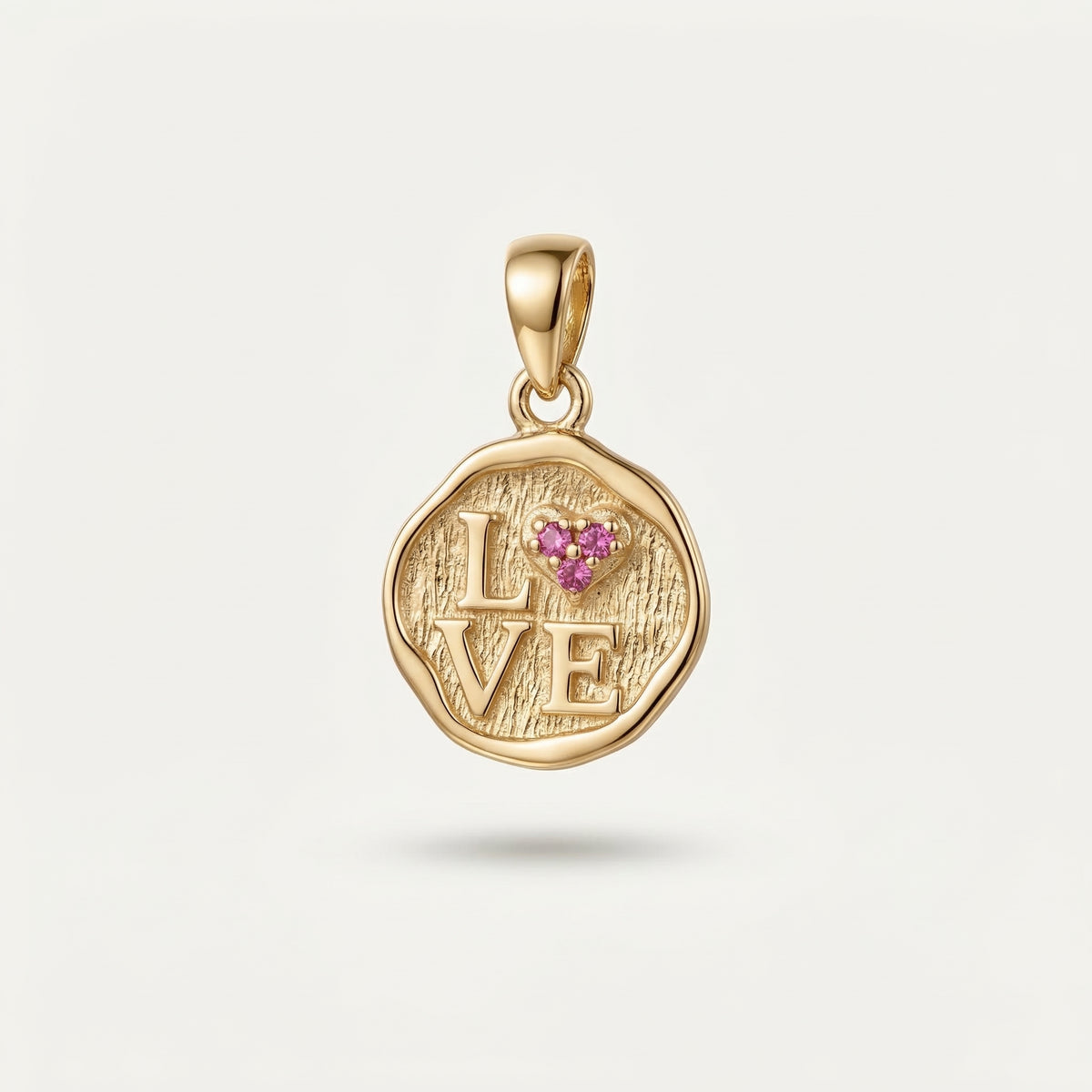 Love Medallion Kalp Detaylı Yakut Renk Taşlı Altın Kolye Ucu