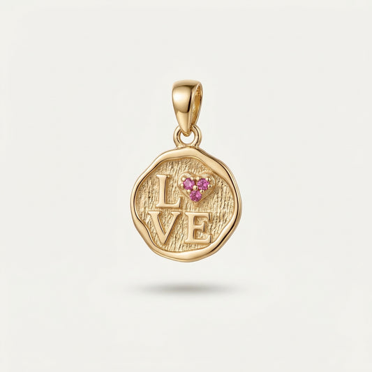 Love Medallion Kalp Detaylı Yakut Renk Taşlı Altın Kolye Ucu