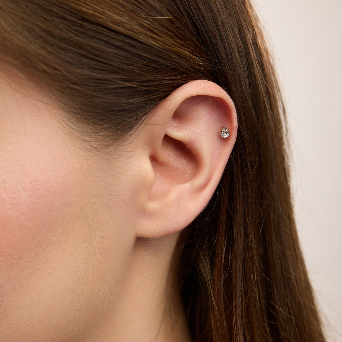 Point Damla Figürlü Damla Kesim Taşlı Altın Kulak Piercing