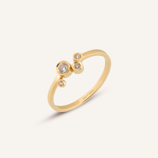 Selvianne Bezel Form Taşlı Altın Yüzük