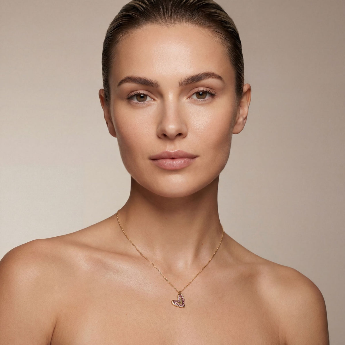 Soft Love Ruby Kalp Figürlü Ametist Renk Taşlı Altın Kolye